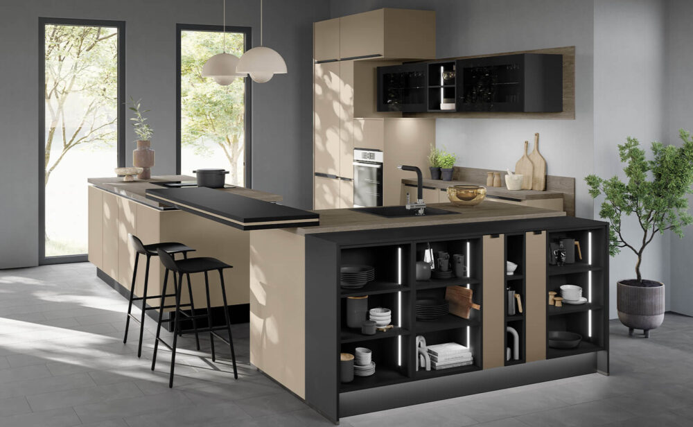Express moderne U-Küche magnolia supermatt