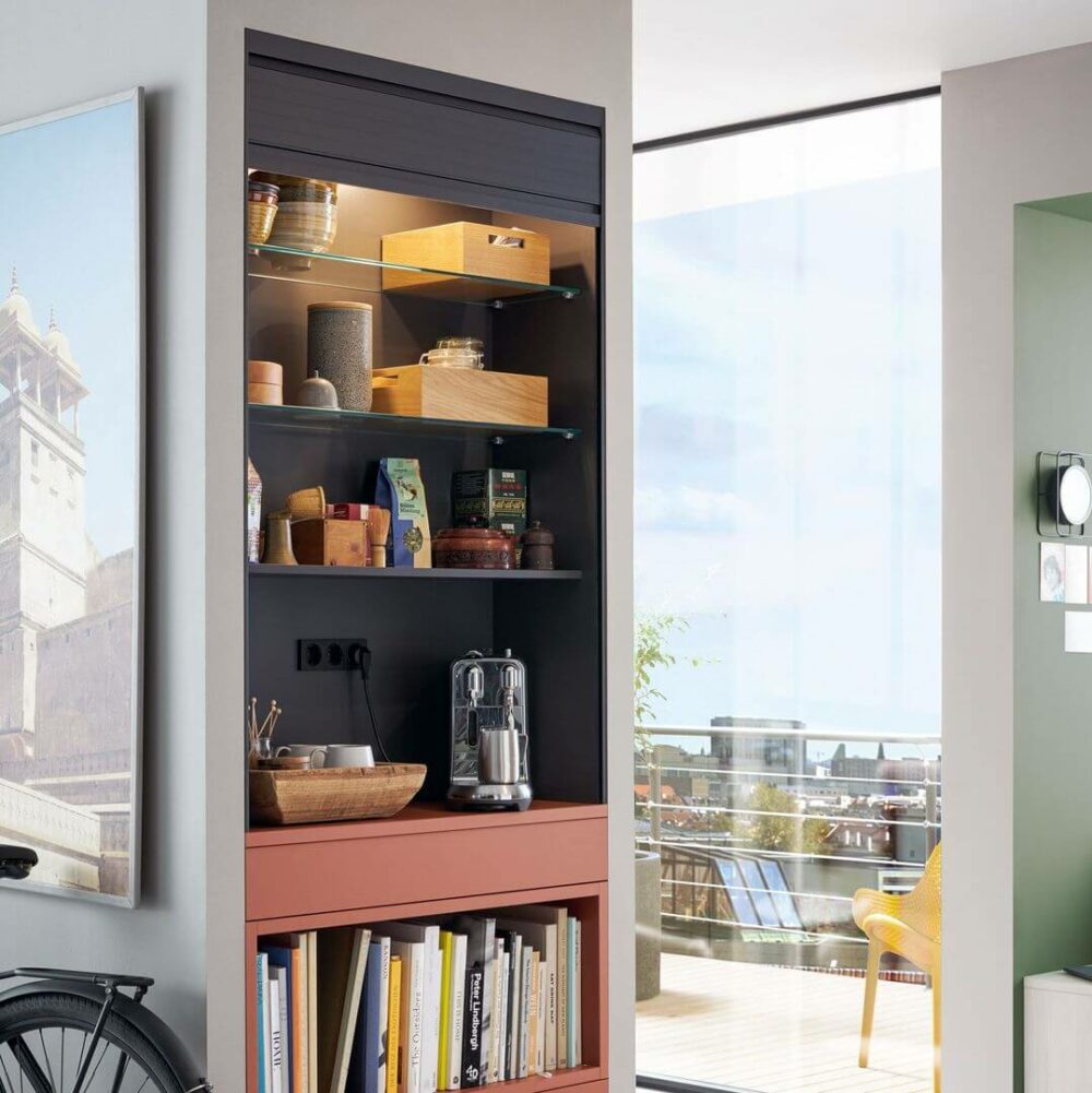 Schüller moderne L-Küche Jalousienschrank