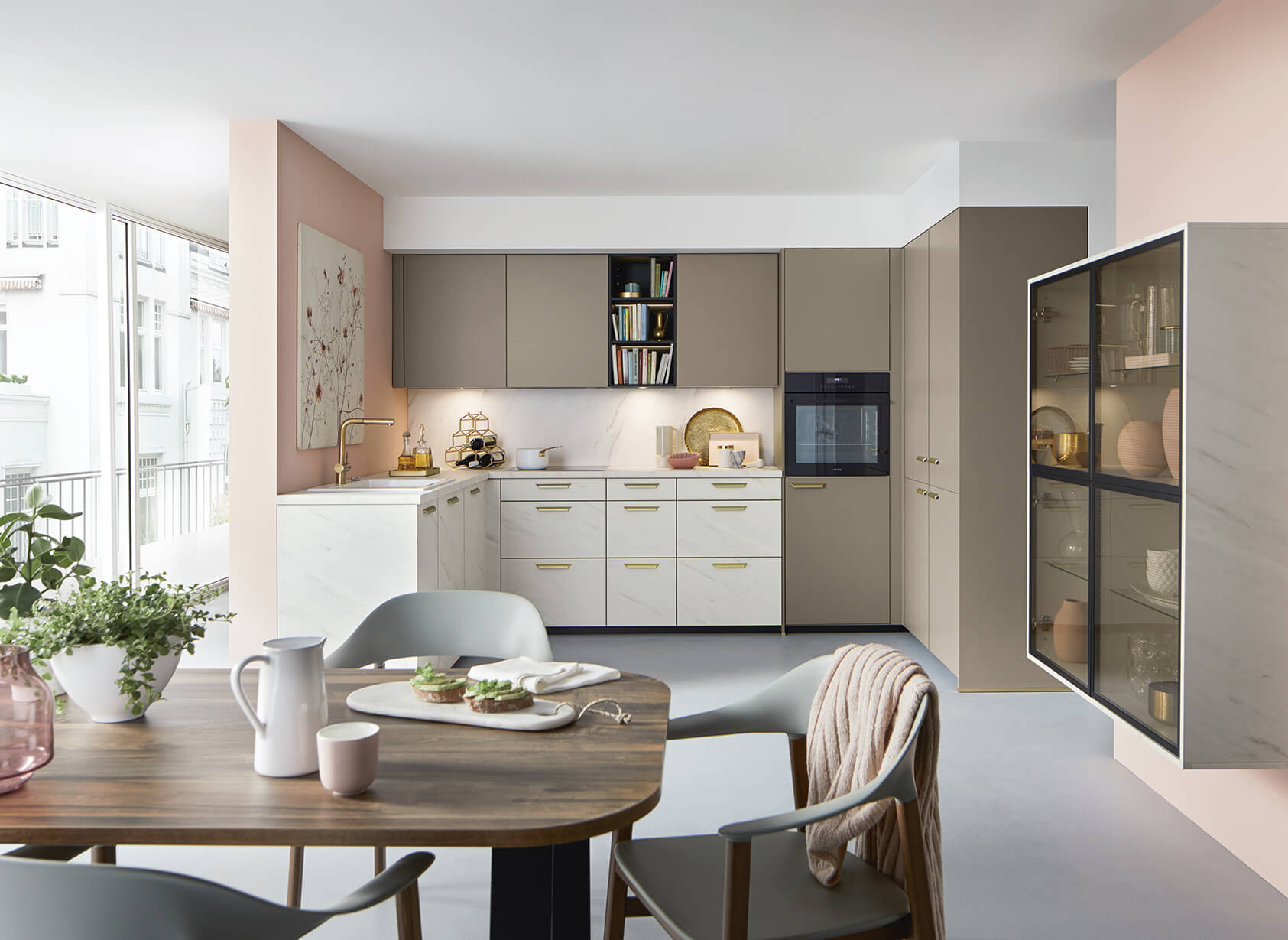 Schüller moderne U-Küche weiß marmor Lack matt grau